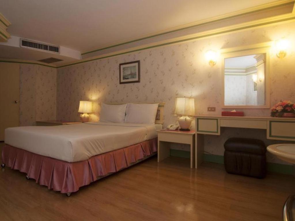 Florida Hotel Хатъяй Экстерьер фото