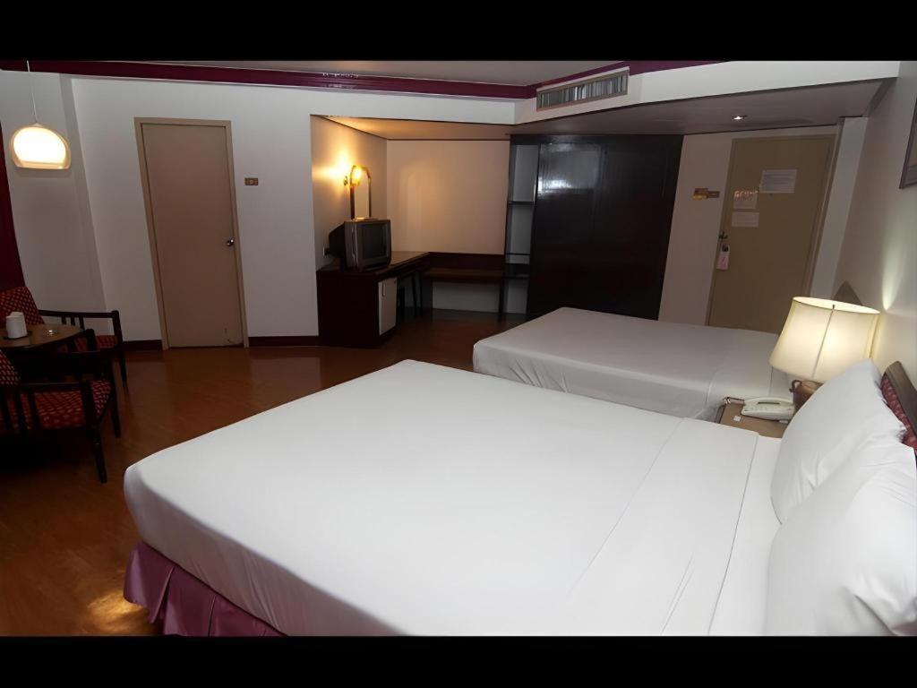 Florida Hotel Хатъяй Экстерьер фото
