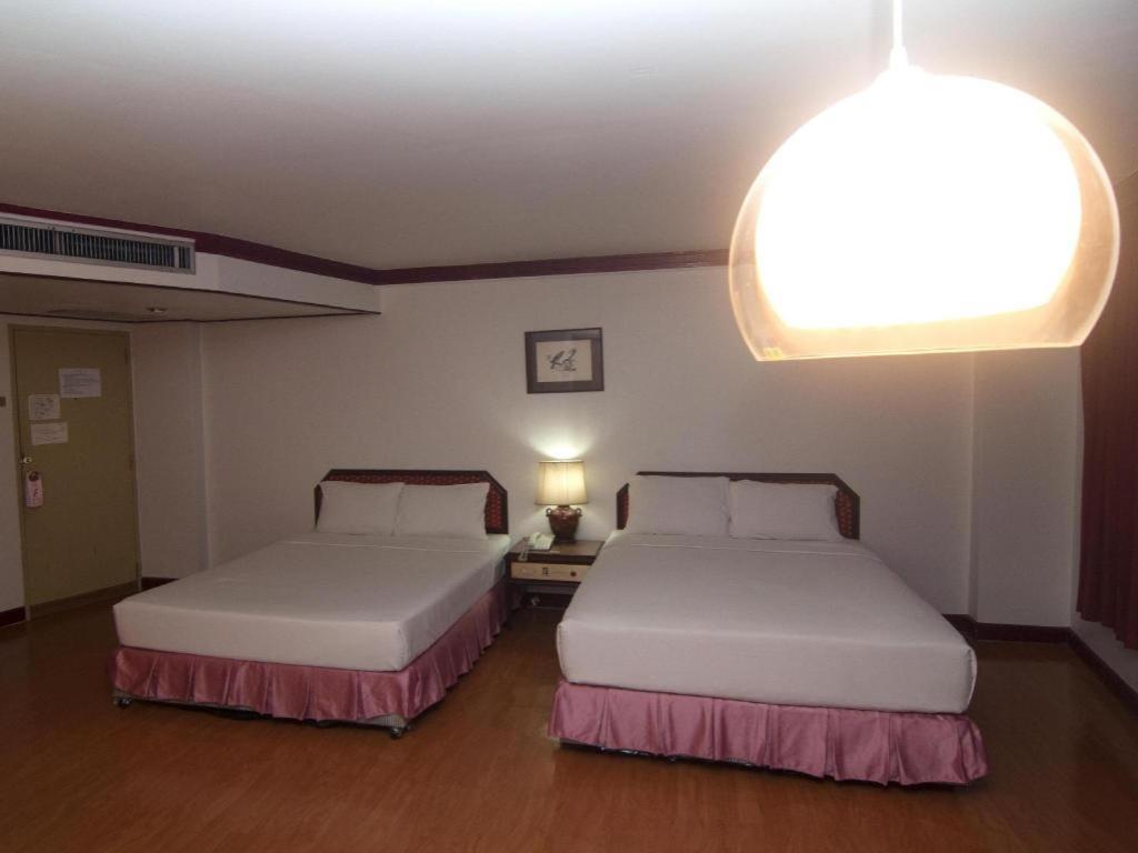 Florida Hotel Хатъяй Экстерьер фото