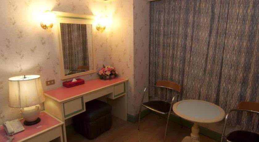 Florida Hotel Хатъяй Экстерьер фото