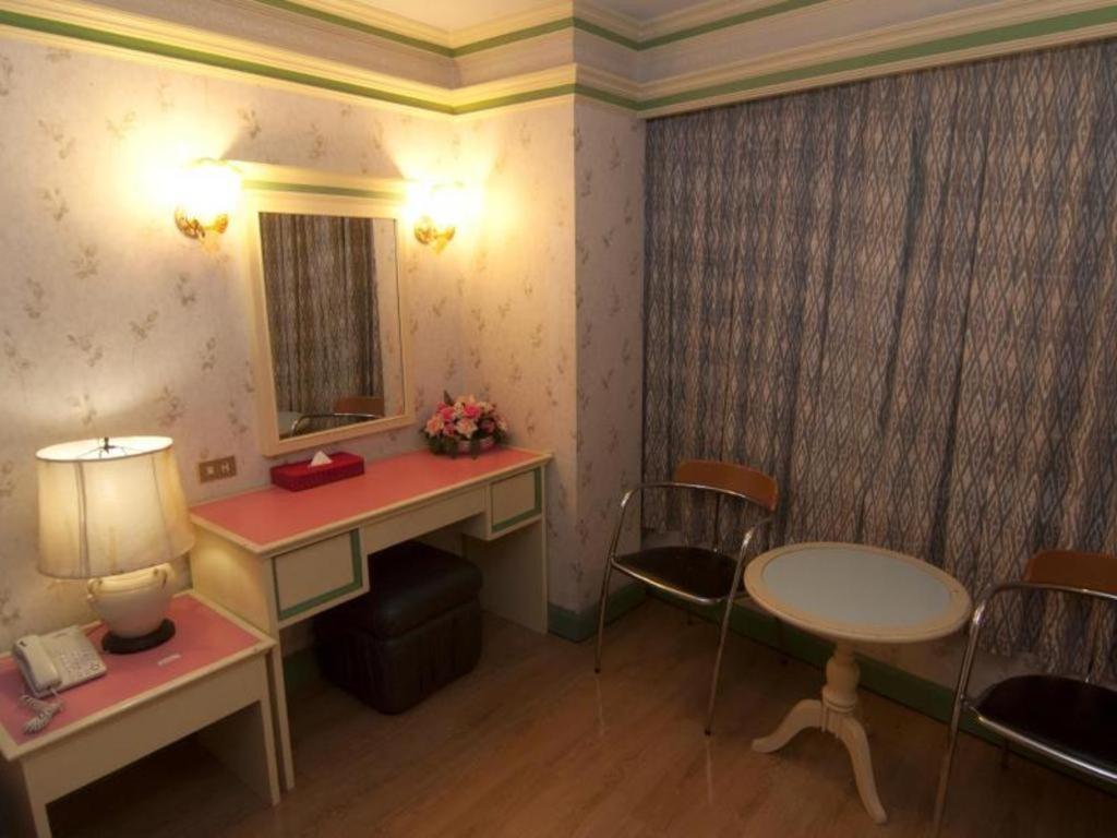 Florida Hotel Хатъяй Экстерьер фото