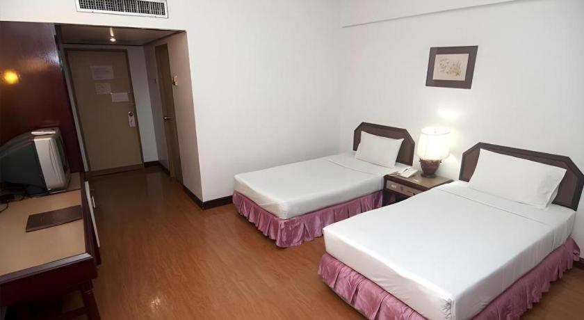 Florida Hotel Хатъяй Экстерьер фото