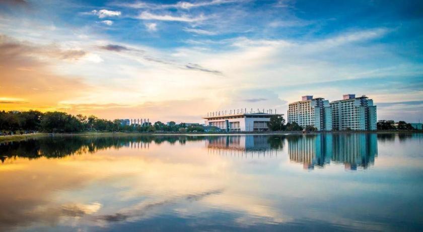 Florida Hotel Хатъяй Экстерьер фото